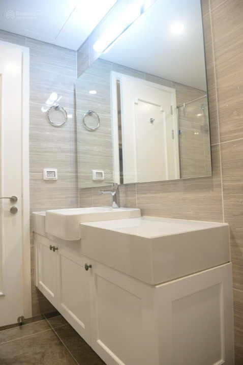 Modern Apartment at D. Le Roi Soleil, Xuân Diệu Street, Tây Hồ District, Hanoi