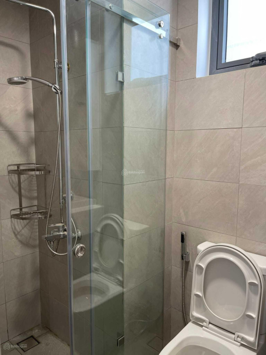 2 Bedroom Apartment with Modern Amenities Near Metro
