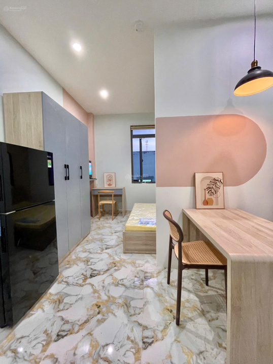 Modern Studio Apartment with Full Amenities