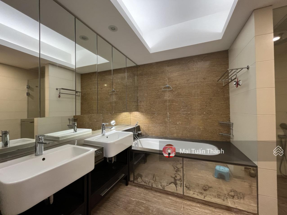 Spacious 2-3 Bedroom Apartment at Indochina IPH, Xuân Thủy, Cầu Giấy, Hanoi