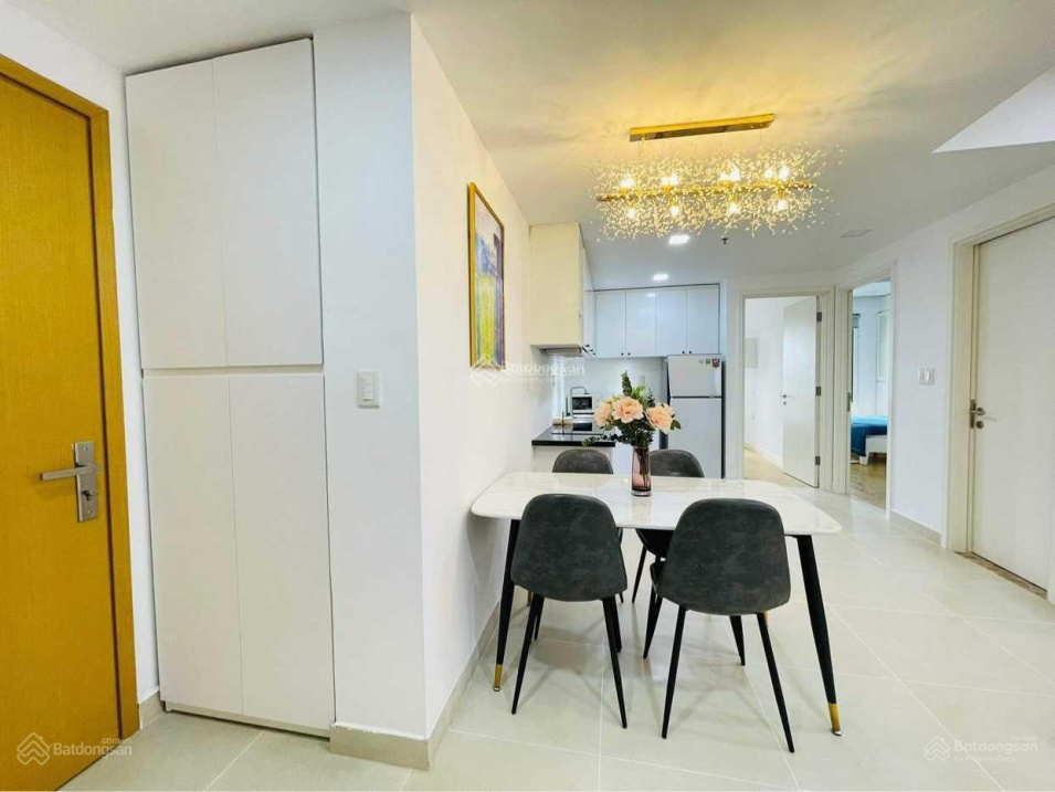 Modern 2-Bedroom Apartment in Kingston Residence