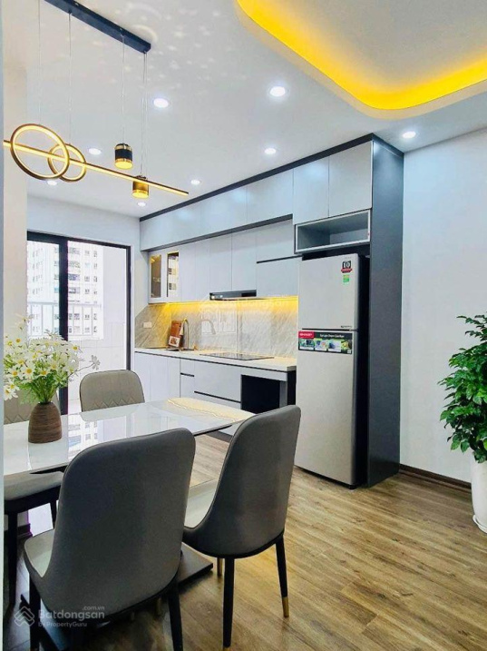 Modern 2-Bedroom Apartment in Linh Dam Complex