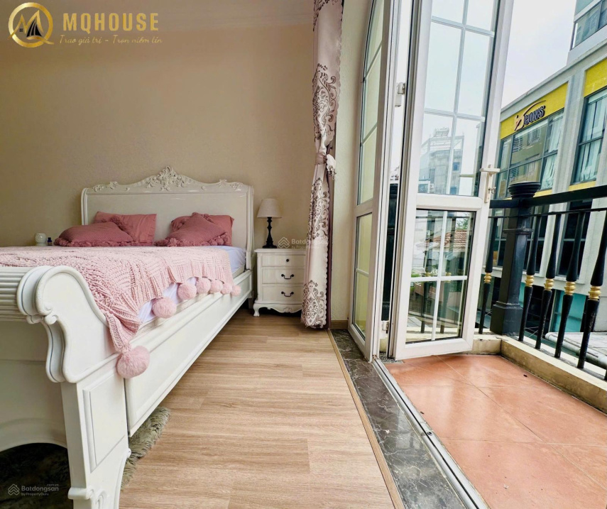Modern Studio Apartment with Balcony in Binh Thanh