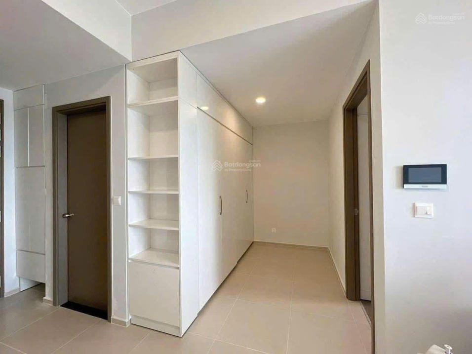 Modern 2BR Apartment Near Market with Amenities