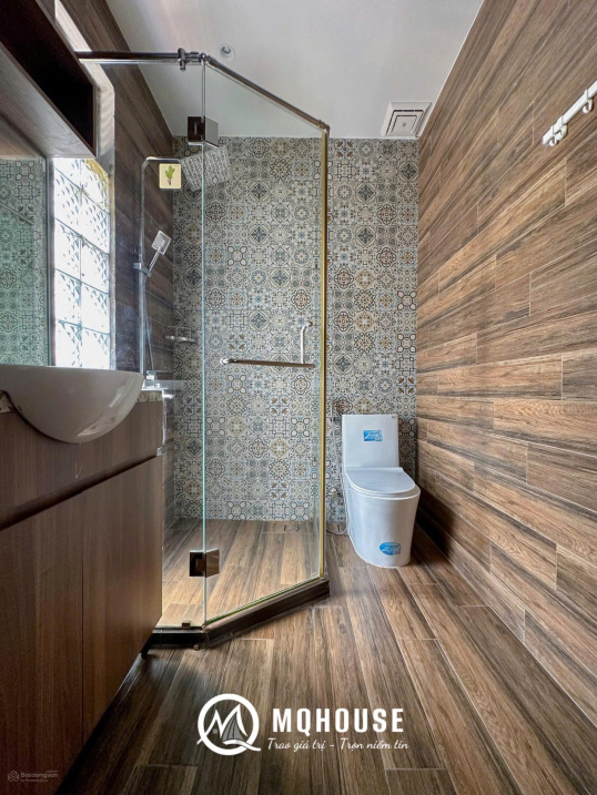 Modern Studio Apartment with Balcony in District 10