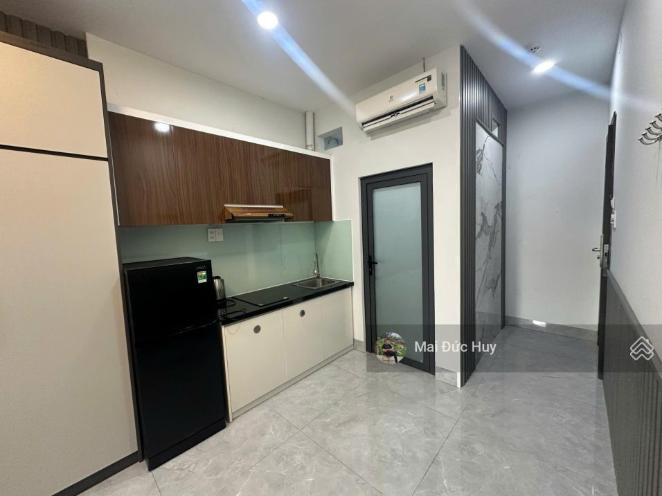 Modern Studio Apartment Near SECC Mall