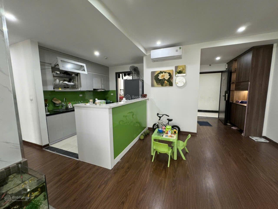 Spacious 3-Bedroom Apartment in Ha Noi Homeland