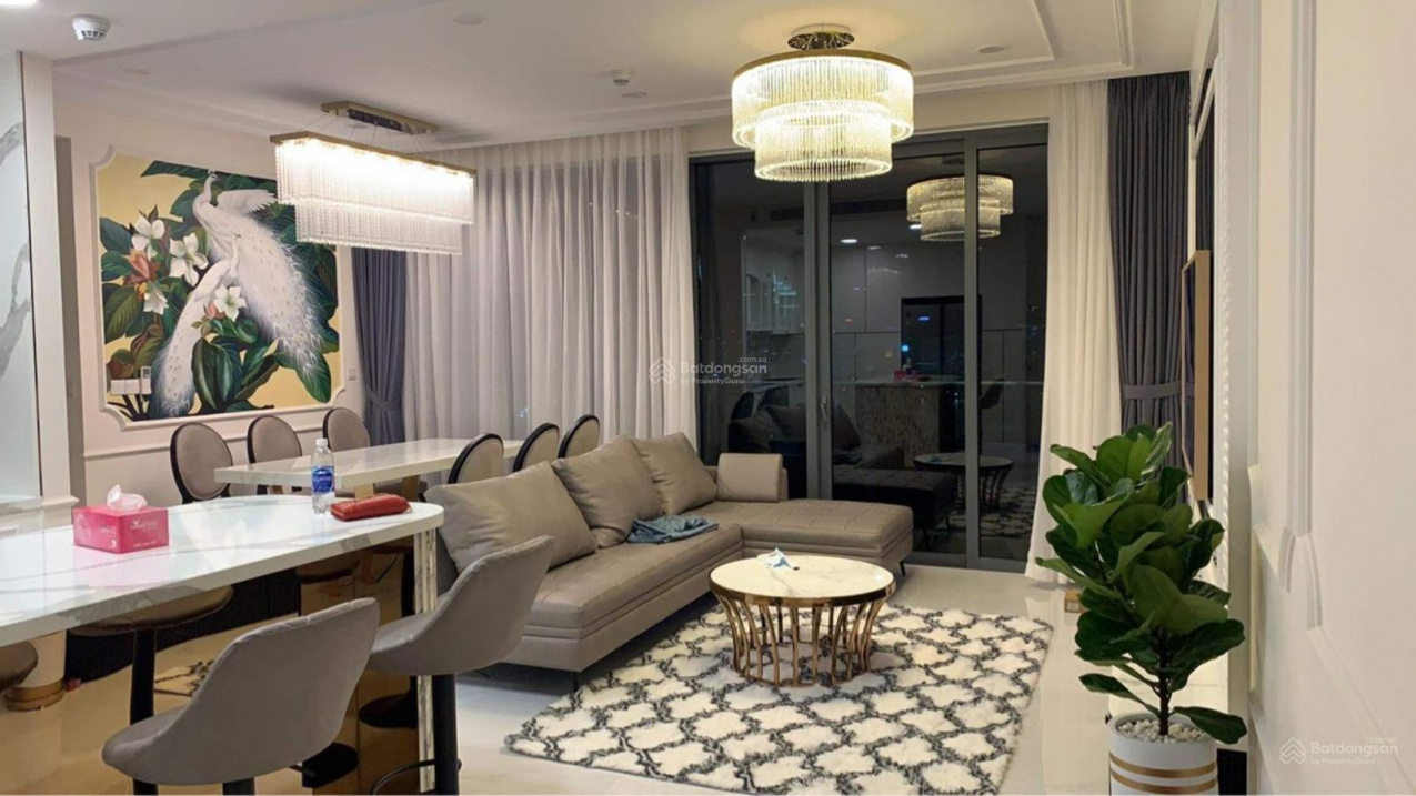 Pearl Plaza 2-Bedroom Apartment in Binh Thanh District