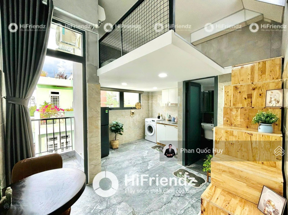 Modern Loft Studio Near Airport with Washing Machine