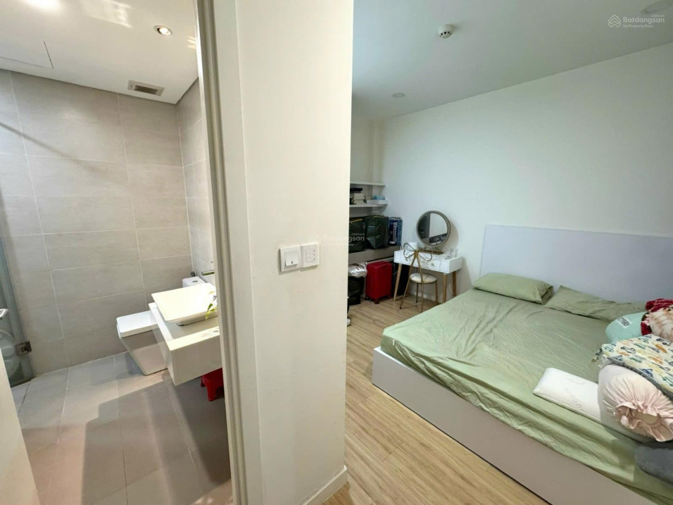 Modern 2-Bed Apartment in Millennium Building