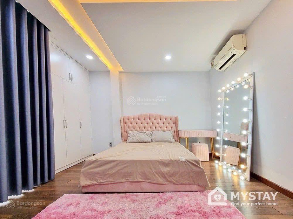 Modern Studio with Designer Interior in Binh Thanh