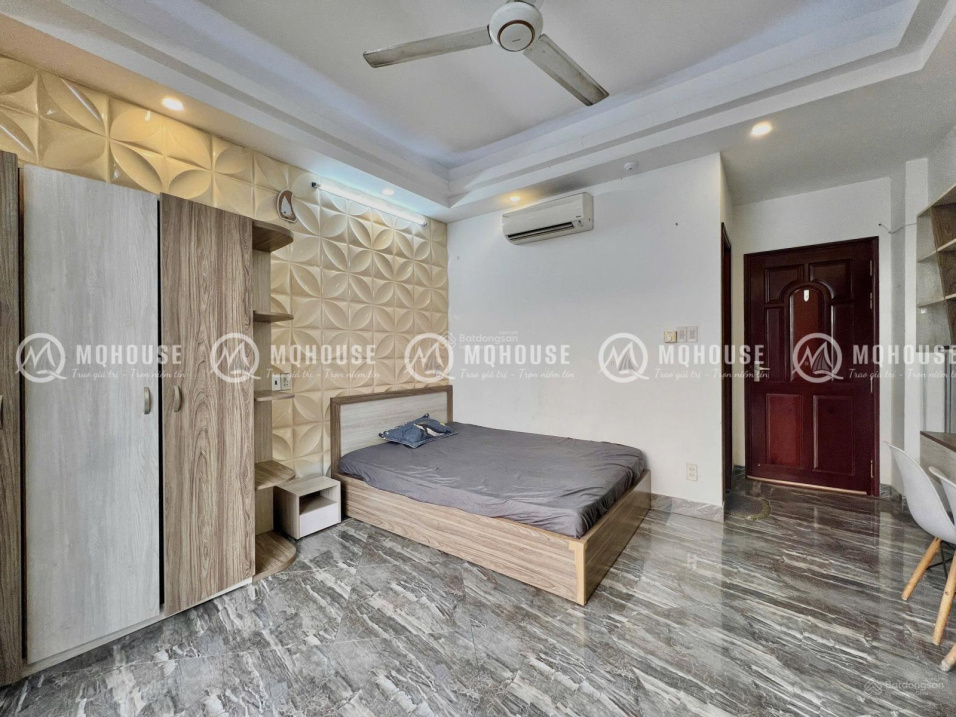 Modern Studio Apartment with Balcony in Tan Binh