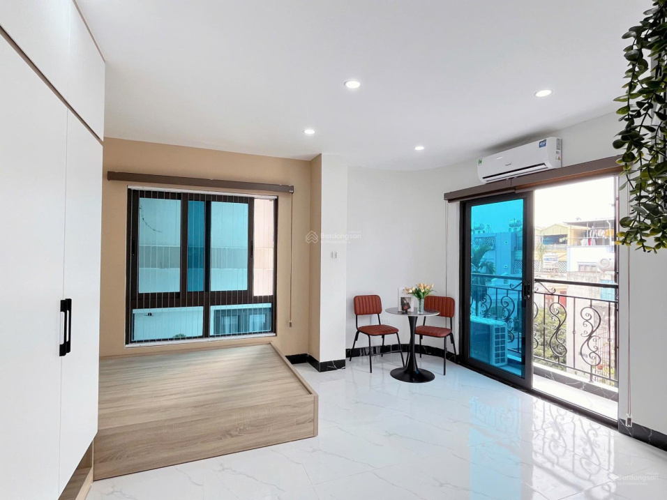 Modern Elevator Apartment Near Vinmec Hospital