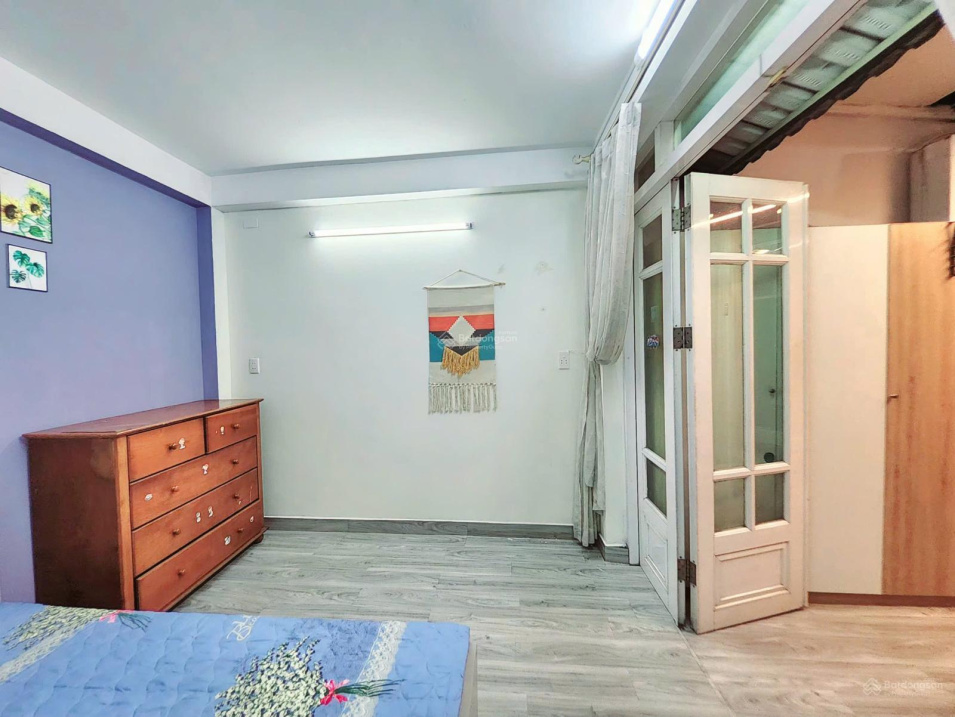 Modern 40m² Penthouse Near Airport