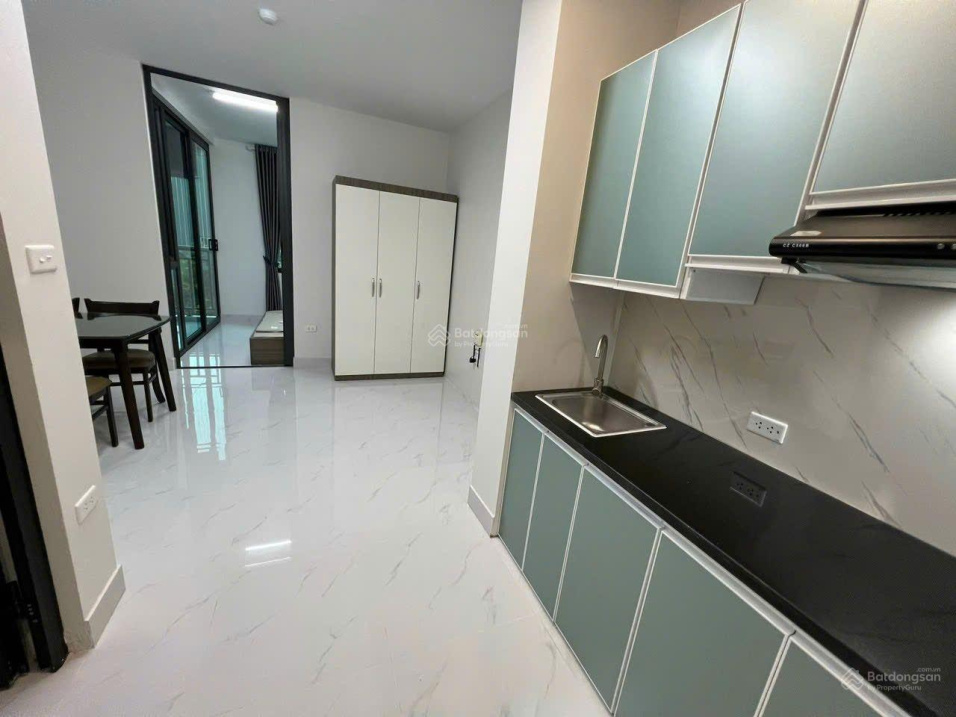 Modern 40m² Studio with Balcony and Elevator