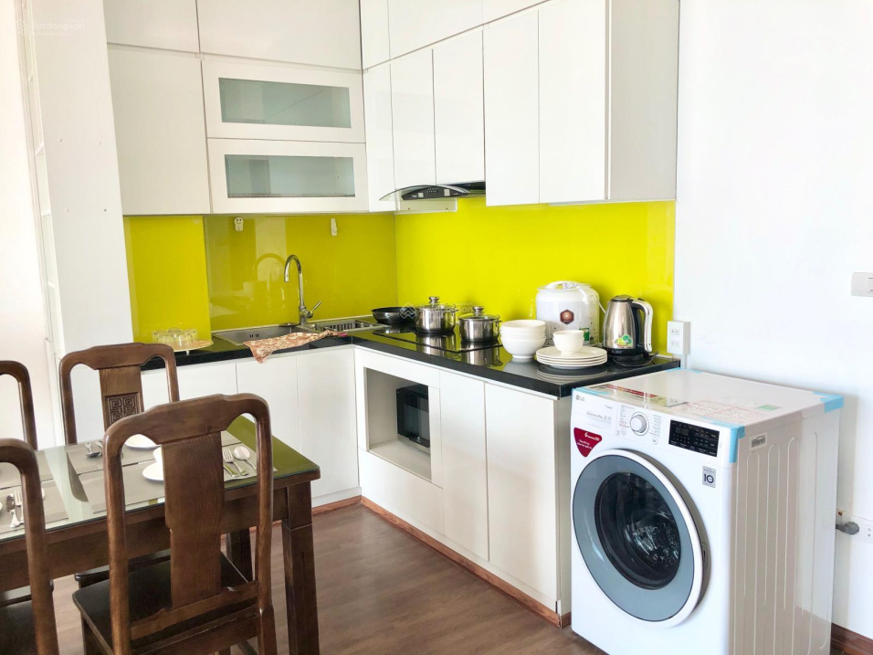 Modern Apartment Near West Lake with Full Amenities