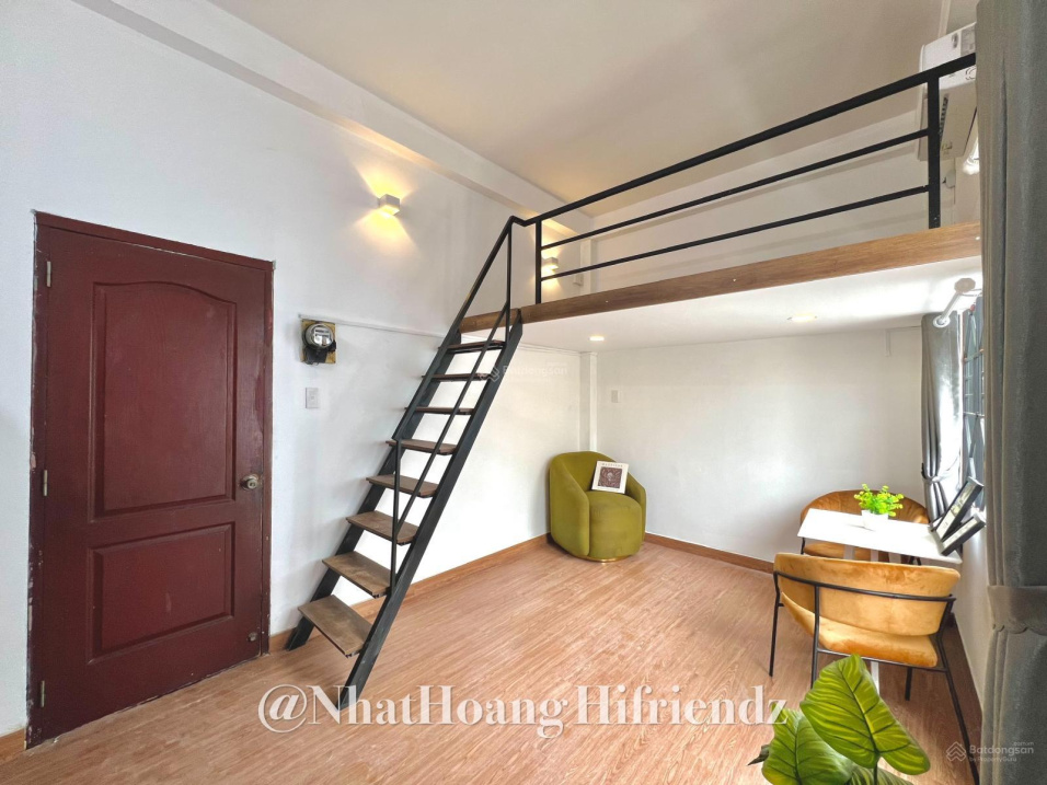Duplex Balcony Apartment near Bach Khoa University, District 10