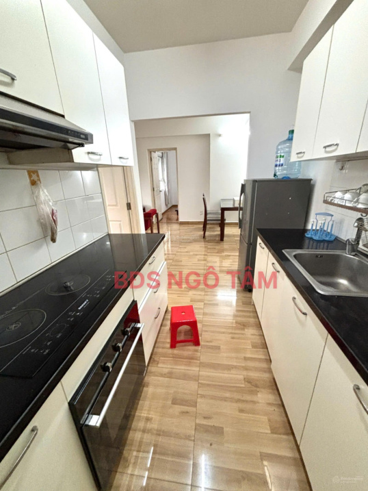 Modern 3-Bedroom Apartment in Ho Hoc Lam