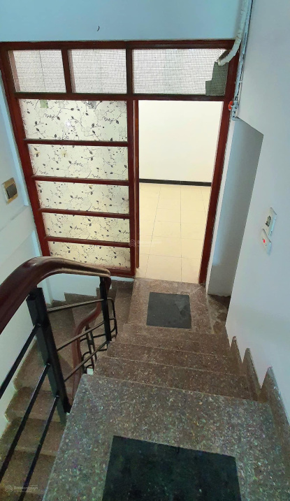 5-Floor Townhouse with Vehicle Access in Nguyen Chi Thanh