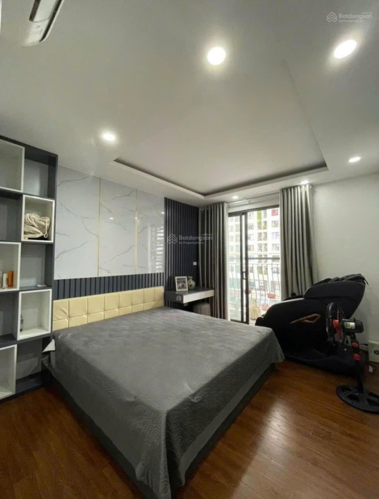 Modern 3-Bedroom Apartment with Designer Interior