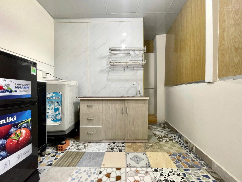 Modern Penthouse with Appliances and Air Conditioning