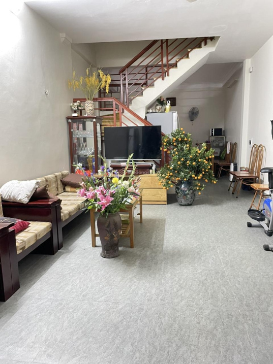 3-Bedroom Apartment in Ngoc Thuy, Long Bien, Hanoi