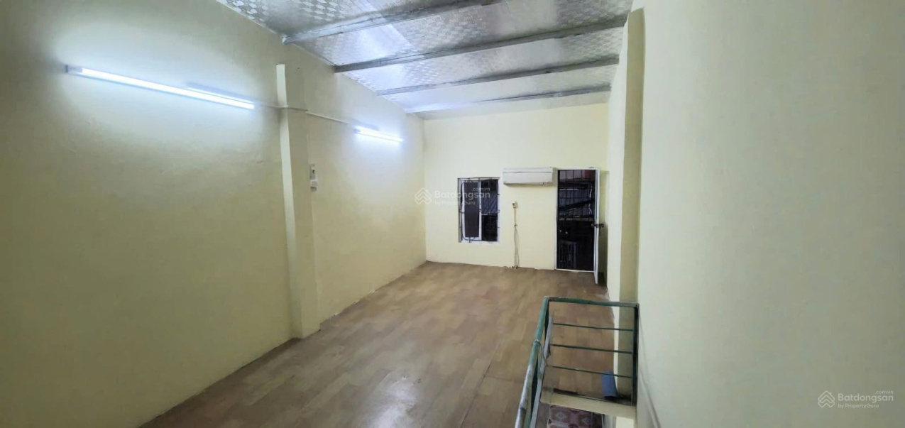 Loft-style apartment near Mipec Long Bien with amenities