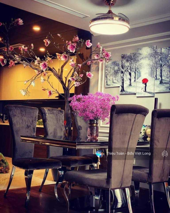 Luxurious 167m² 4-Bed Apartment in Vinhomes
