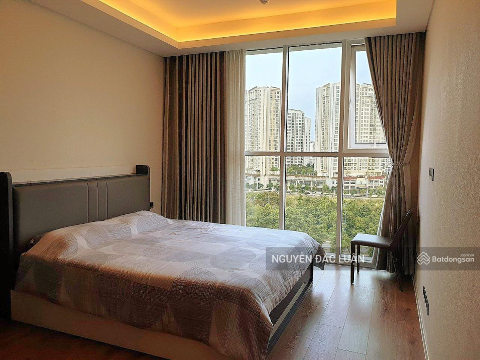 Modern 2BR Corner Unit at Sarina Sala