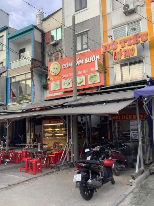 Large Commercial Property on CMT8 Street