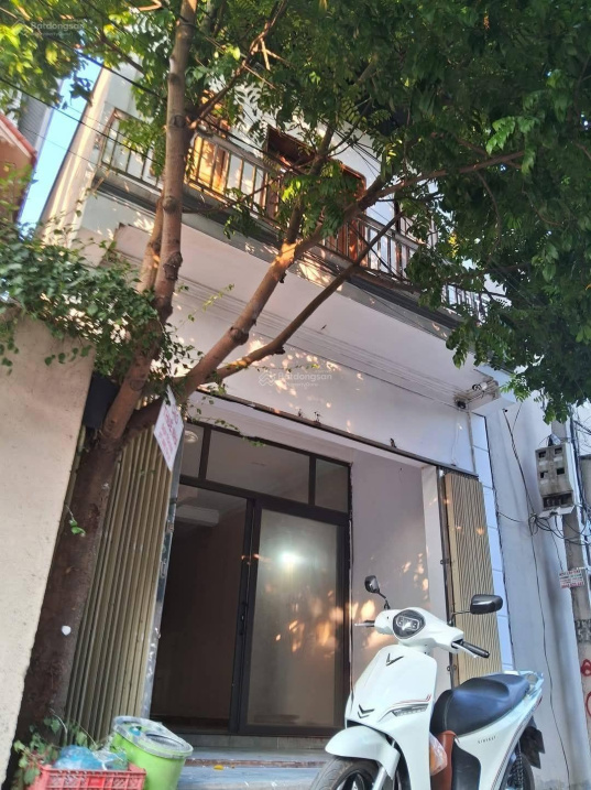 2-Story House near Ong Market, Full Utilities, Spacious Parking