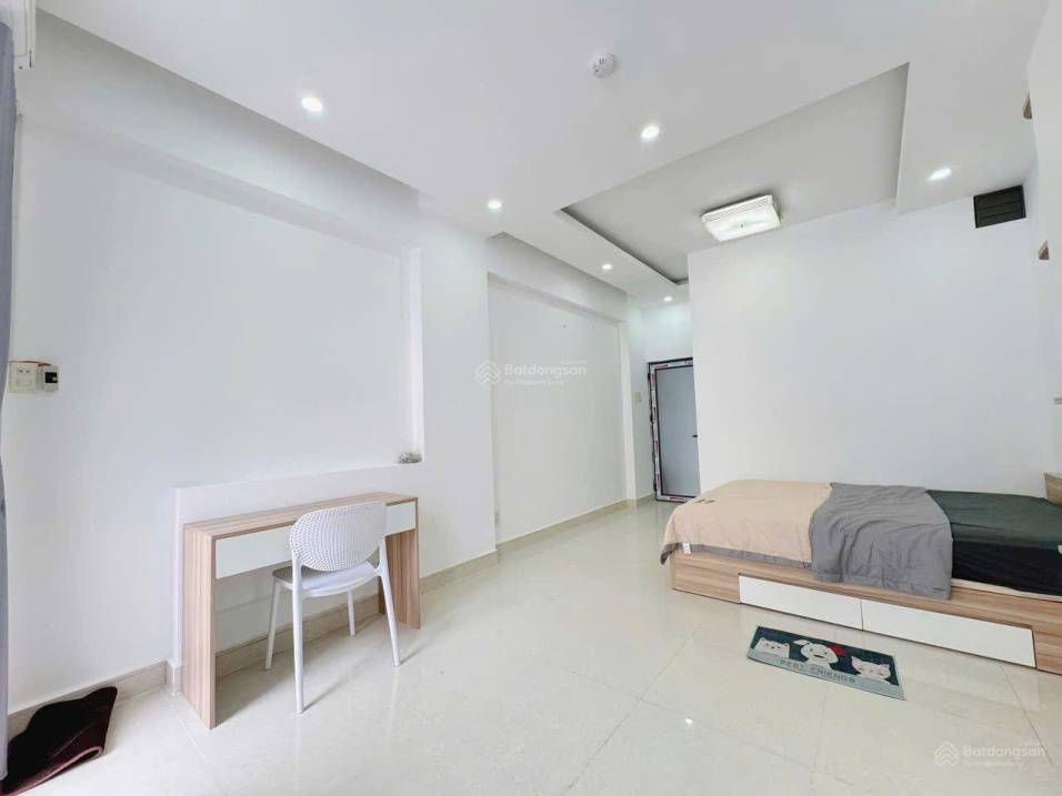 Modern Studio Apartment Near Airport and Markets