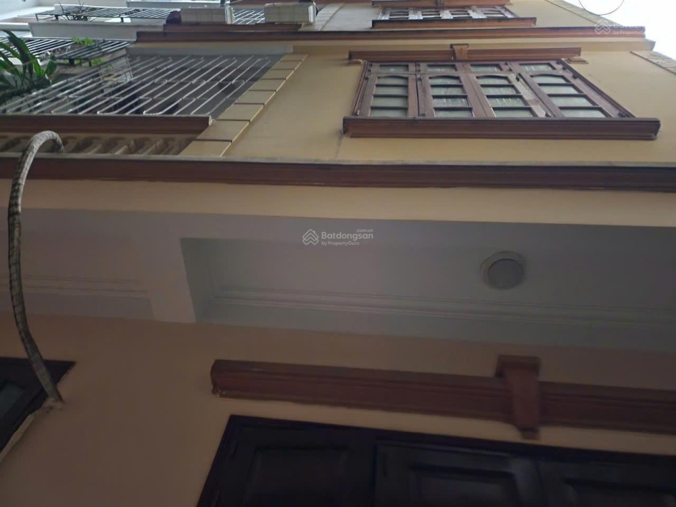 Spacious 5-Story House near Tran Quoc Toan Street
