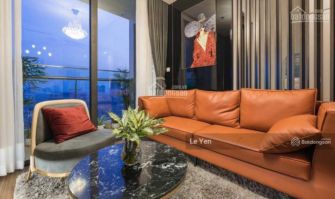 Luxurious 3-Bedroom Lancaster Apartment with City Views