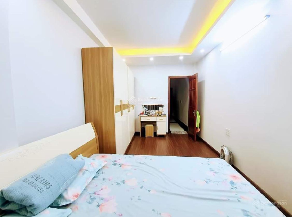 4-Bedroom House with Modern Design in Hao Nam