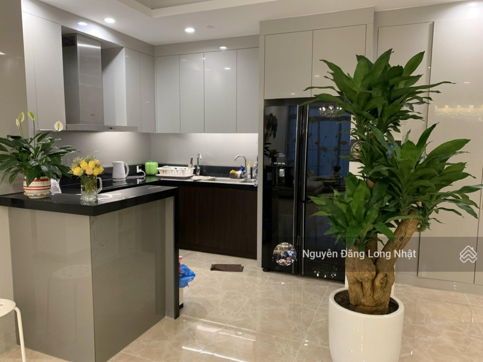 Luxurious 230m² Apartment with Modern Design