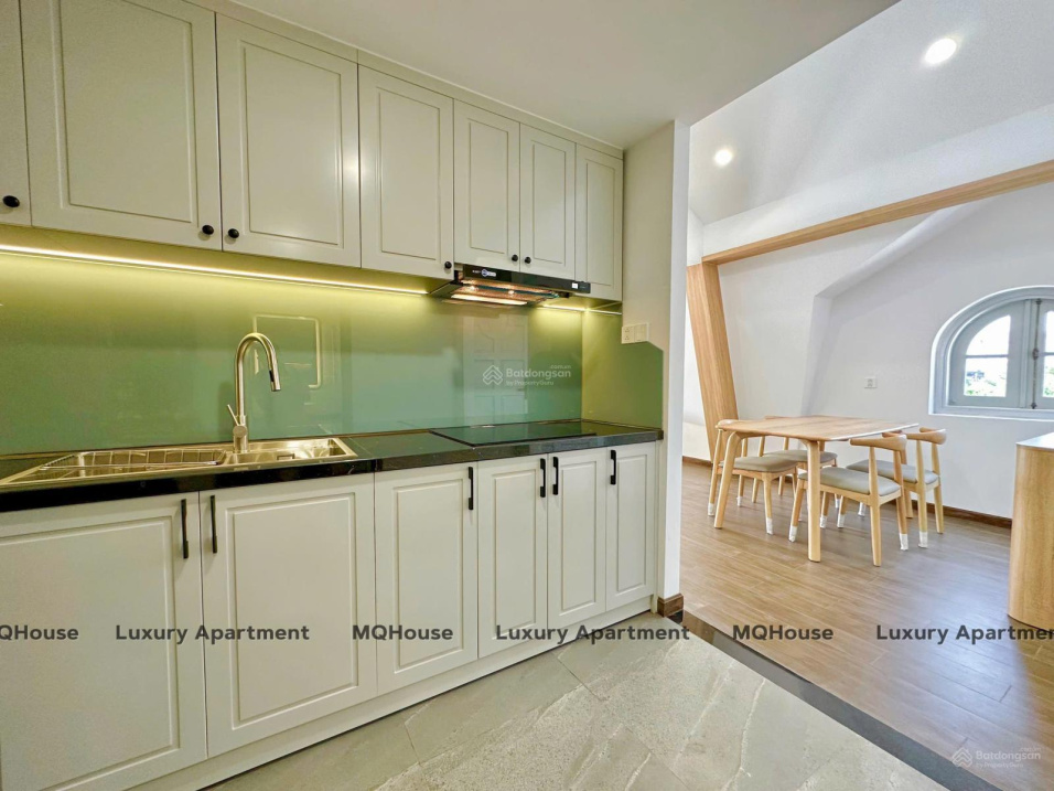 Modern Luxury Apartment with High Security in District 10