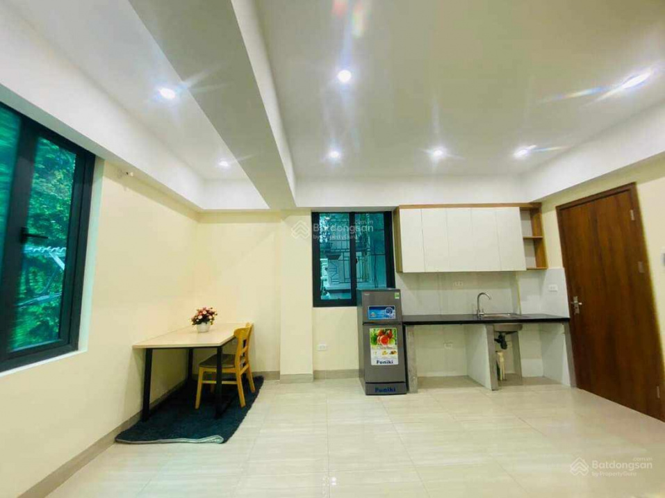 Modern Mini Apartment with Balcony in Van Quan