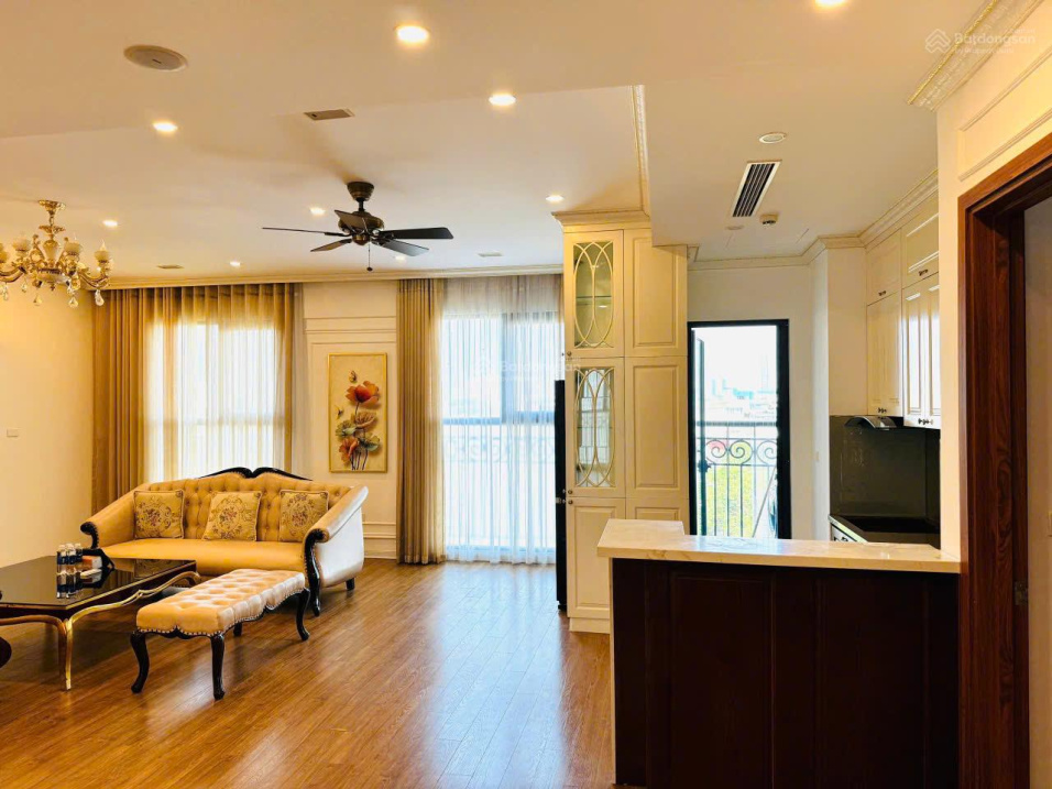 Seasons Avenue Mỗ Lao 2-Bedroom Fully Furnished Apartment