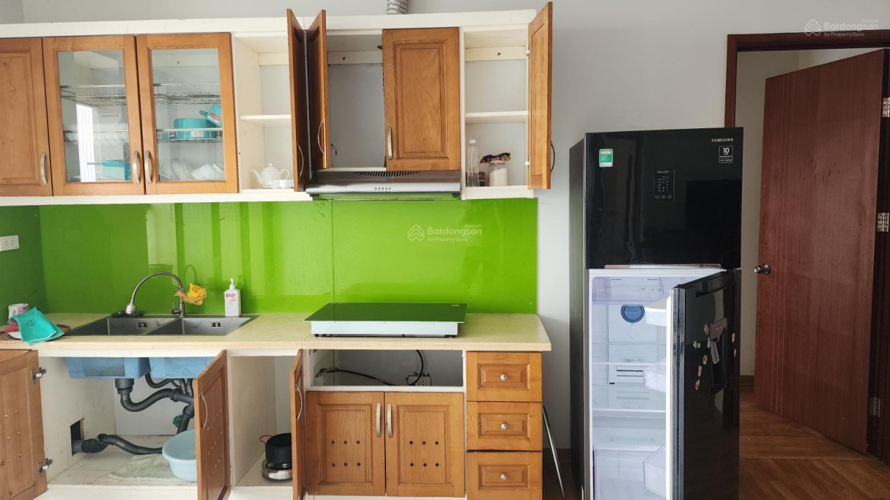 Spacious 3-Bedroom Apartment with Full Furnishing