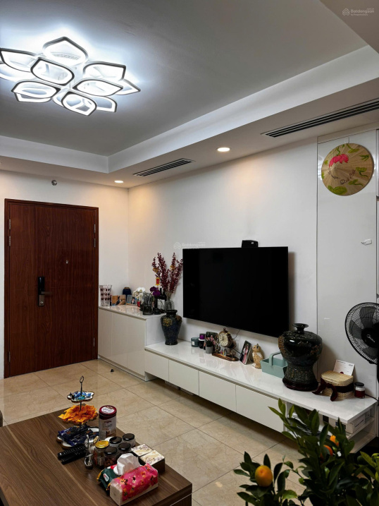 Spacious 3-Bedroom Apartment at Hà Nội Center Point