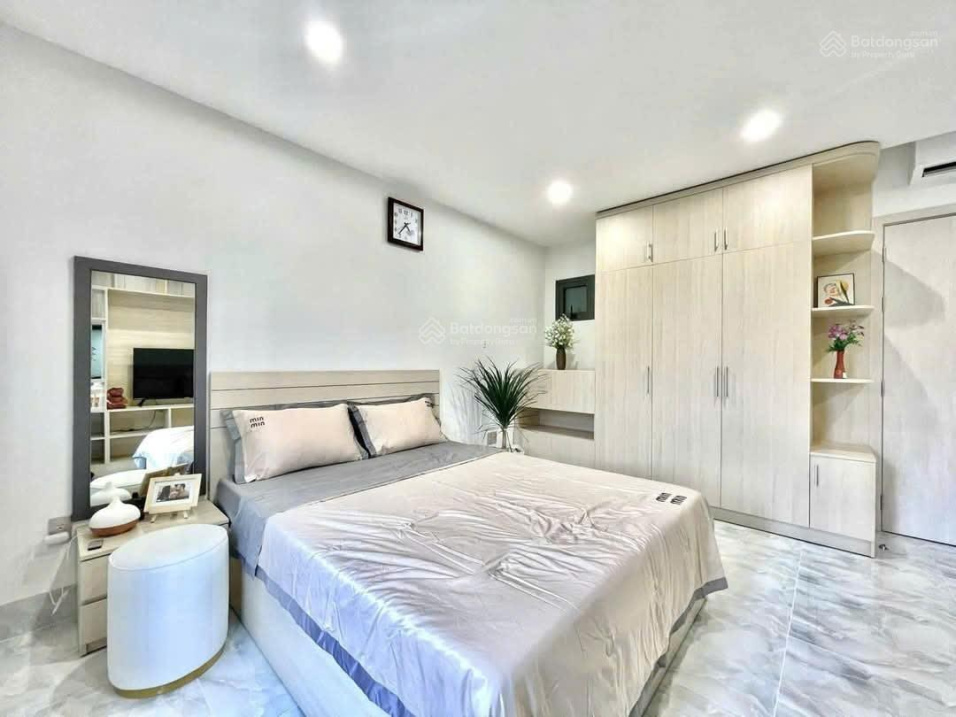Modern Studio Apartment Near Lotte with Smart Design