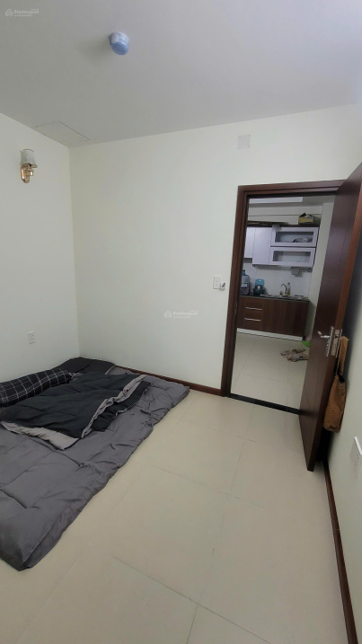 Modern Studio Apartment in Iris Tower Hòa Bình