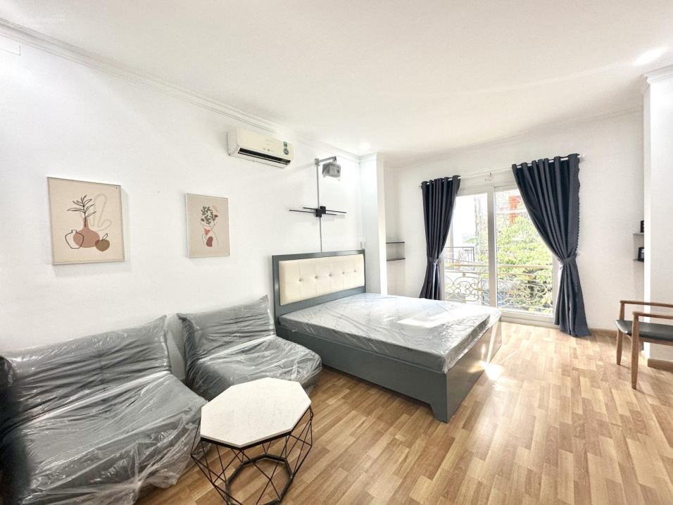Modern Studio Apartment with Full Amenities District 1