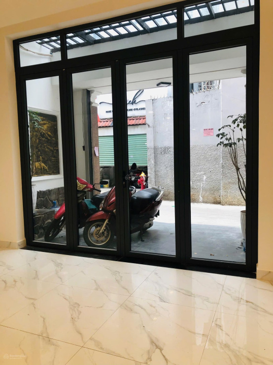 Spacious Rental Property in Hai Ba Trung Alley, District 3