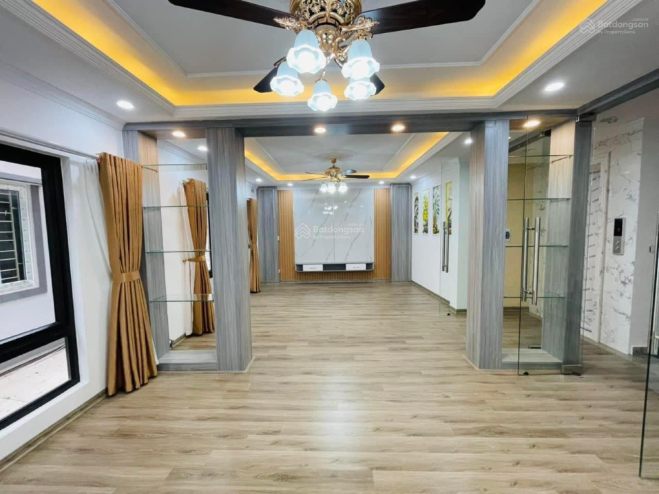 Townhouse near Nguyen Tuan Street with Premium Interior