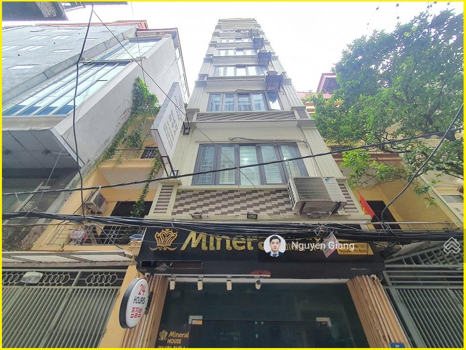 Furnished 2-Bedroom Apartment with Large Balcony