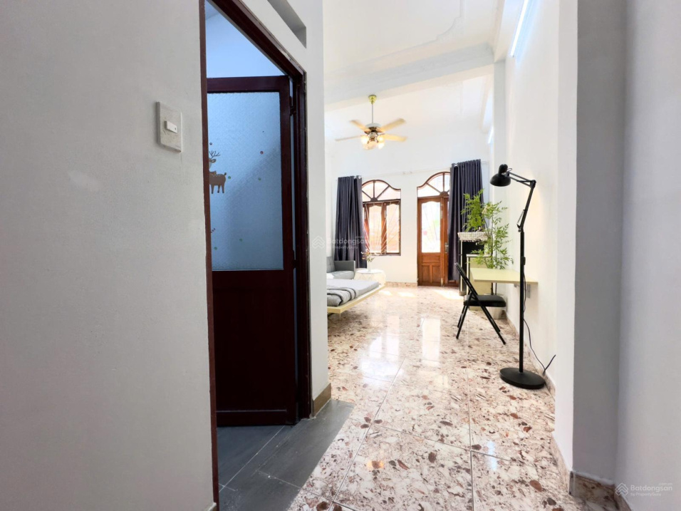 Studio Apartment with Balcony, Full Furnishing, 24/7 Security