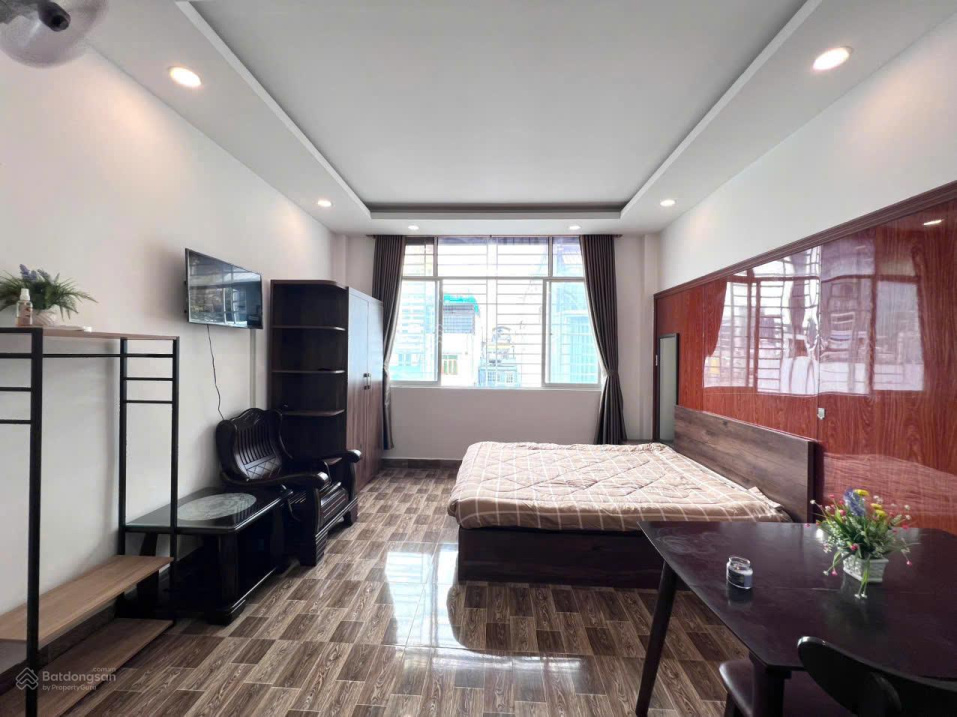 Modern Studio Apartment in District 1
