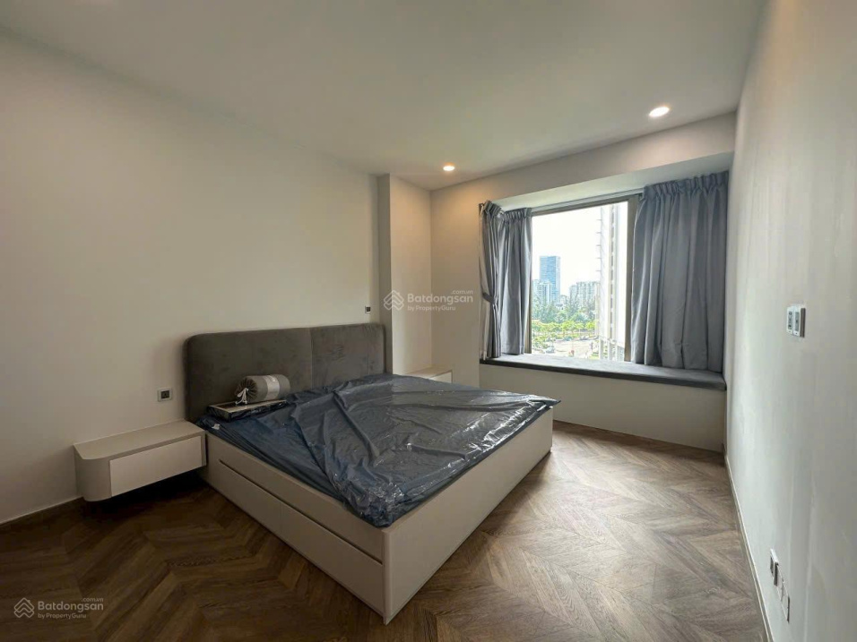 Luxurious 3BR Midtown Peak Apartment with Views